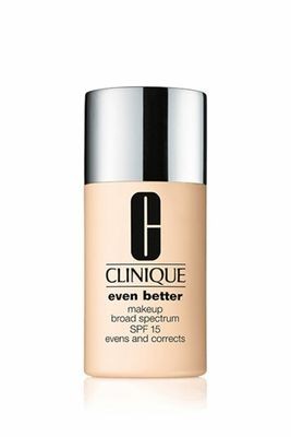 Clinique Even Better SPF15 Fondöten CN10 Alabaster